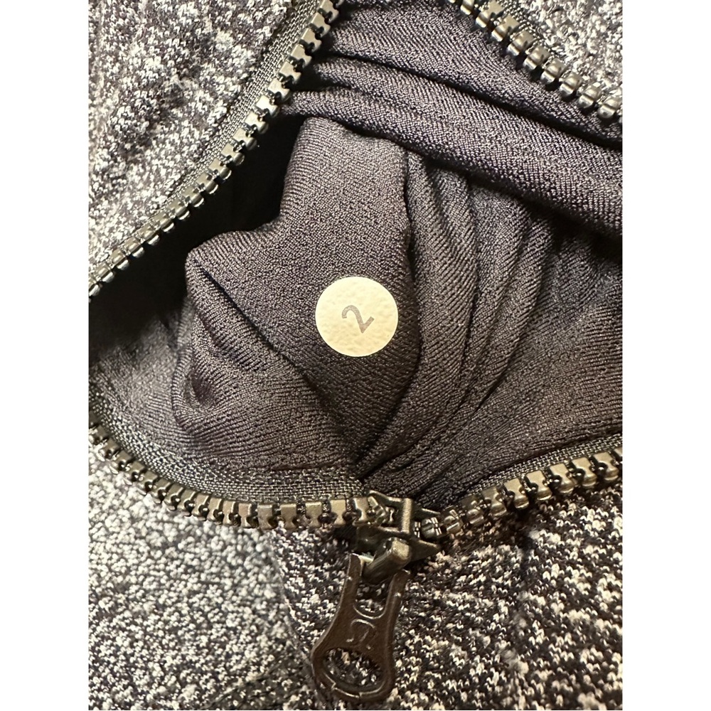 Lululemon Forme Jacket - Picture 4 of 9